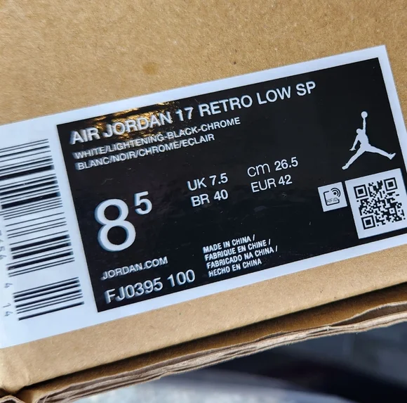 BRAND NEW RARE AIR JORDAN 17 RETRO LOW SP "LIGHTNING" SIZE 8.5